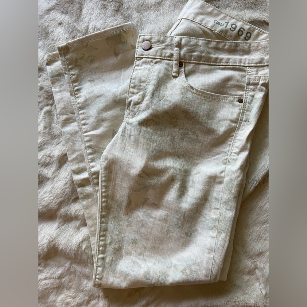 Gap vintage jeans with light floral pattern